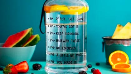 对华贸易战彻底输了！贸易顺差将首次突破万亿，全部超越外媒预测