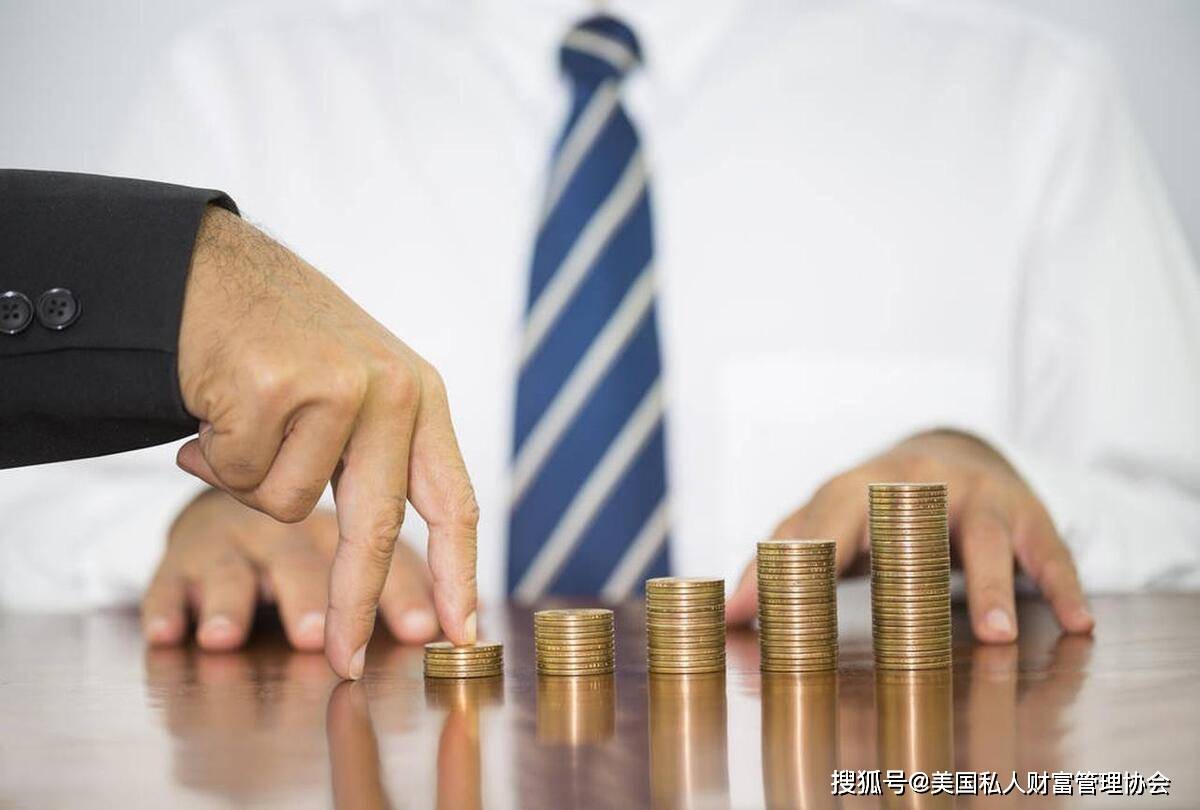 私人财富管理师：专业引领财富管理新时代