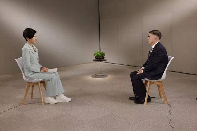 俄乌战事三周年，国际局势面临“大洗牌”？|专访李成