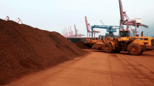 对中印加税100%!特朗普豁出去了,但这一回,他要求欧盟去打头阵,冯德莱恩直接拒绝了