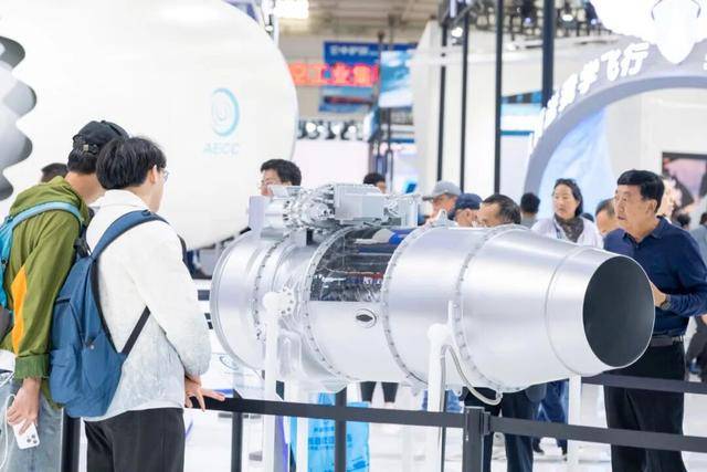 百万客流显活力 四时俱好是长春——2025空军航空开放活动和长春航空展综述