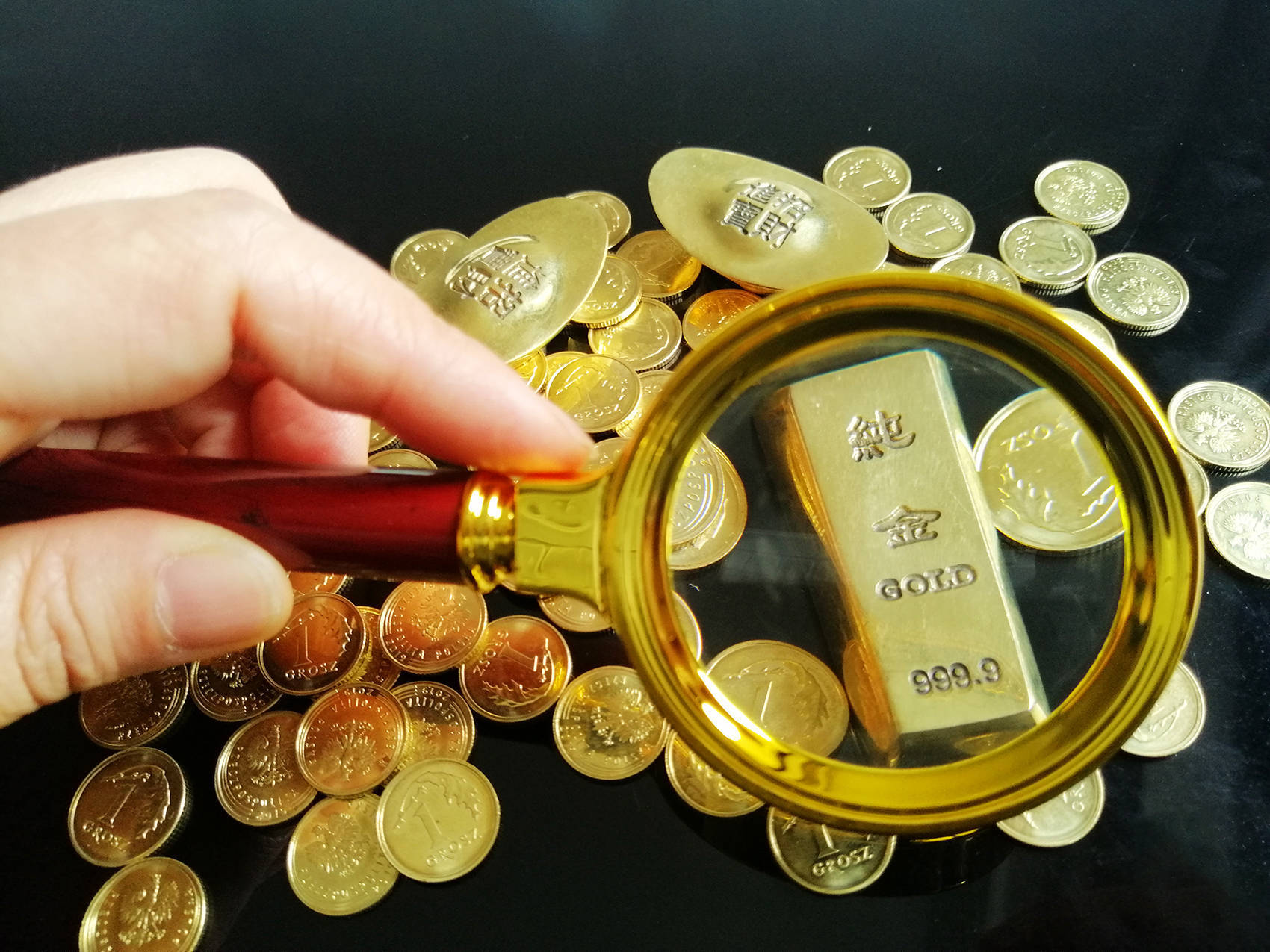 国际金价,再创历史新高!消费者:从今年年中一直观望到十一,没想到越等越贵!机构:仍上涨空间