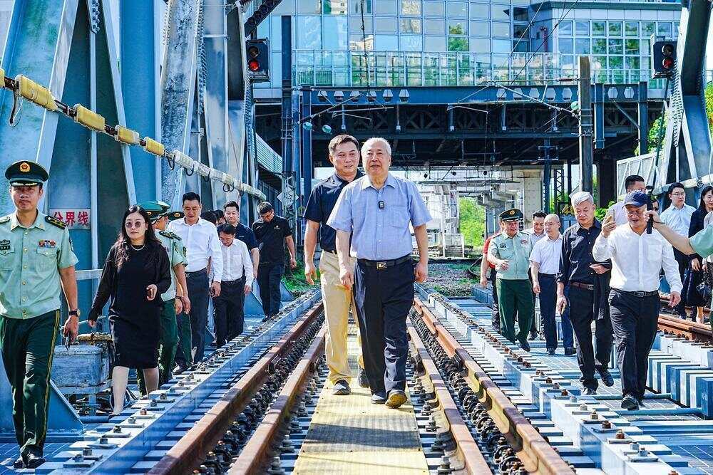 70年前,钱学森经罗湖口岸归国!武警广东总队深圳第二支队开展纪念活动