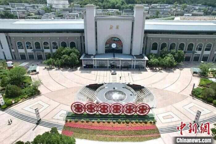 人这一辈子,一定要坐高铁去一趟延安!